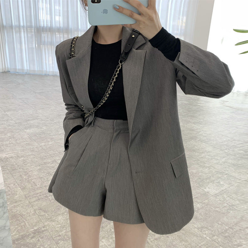 Spring New Loose Small Suit Coat Women's High Waist A- Line Wide Leg Suit Shorts