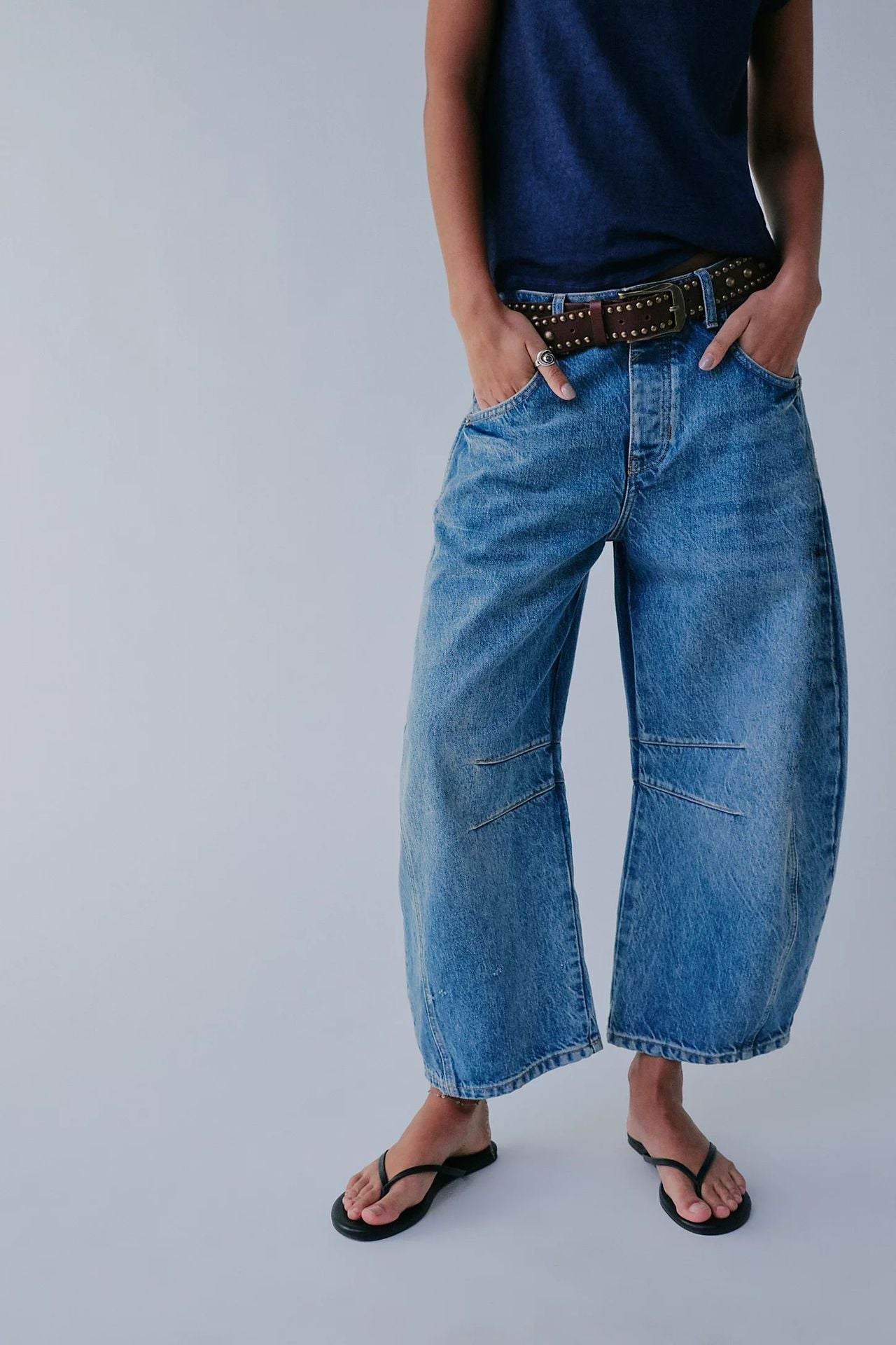 High Stretch Mid-Rise Barrel Jeans Fashion Wide Leg Shape Women Casual Baggy Mid Waist Denim Jeans