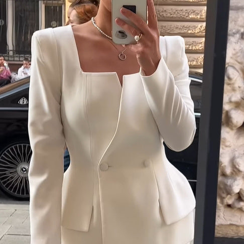 Two-button Square Collar Solid Color Blazer